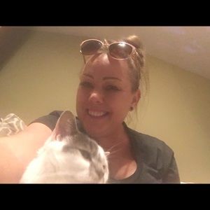 Meet your Posher, Melanie